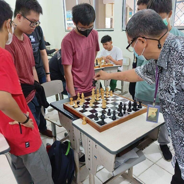 Catur